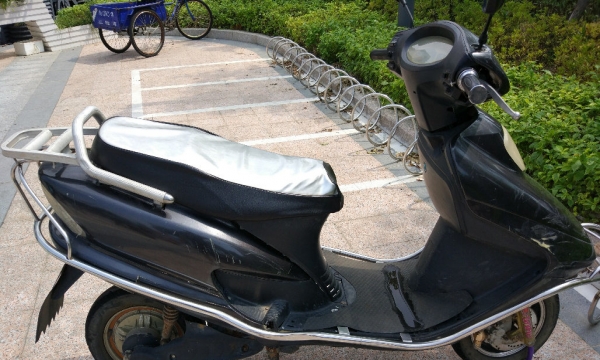 心艺电动车