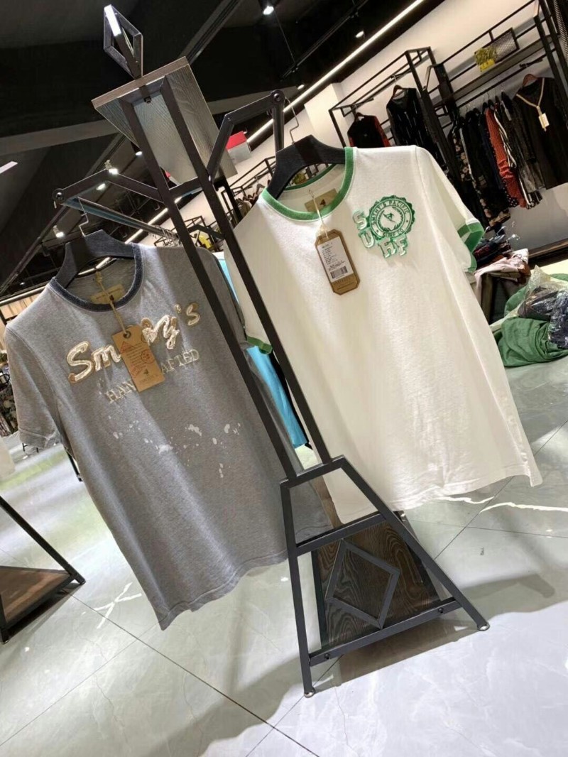 服装批发,价格低品质优款式丰富